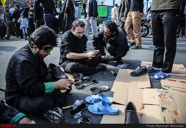 پیاده روی جاماندگان اربعین در تهران 