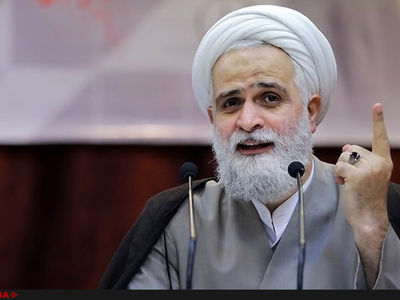 چرا تشکل‌هایی که عضو اتحادیه دانشجویان نیستند، تریبون ندارد