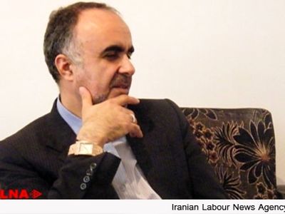 تشریح مشکلات واگذاری سرخابی‌ها به خودروسازان/ این واگذاری قانونی نیست