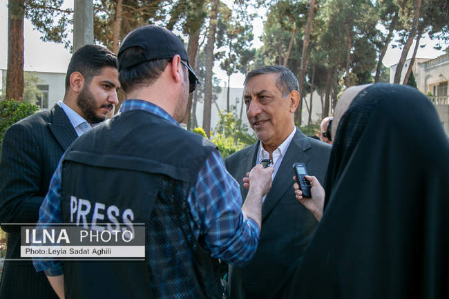 حاشیه جلسه هیات دولت - ۷ آبان