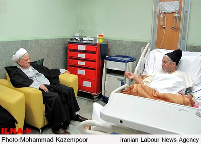 عیادت آیت الله هاشمی رفسنجانی از آیت الله یوسف صانعی