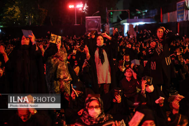 مراسم احیای شب بیست و یکم رمضان در ستاد فرماندهی انتظامی تهران بزرگ