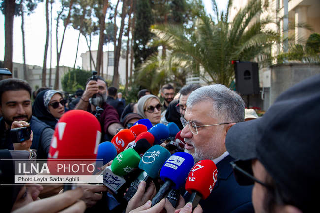 حاشیه جلسه هیات دولت- 6 اسفند