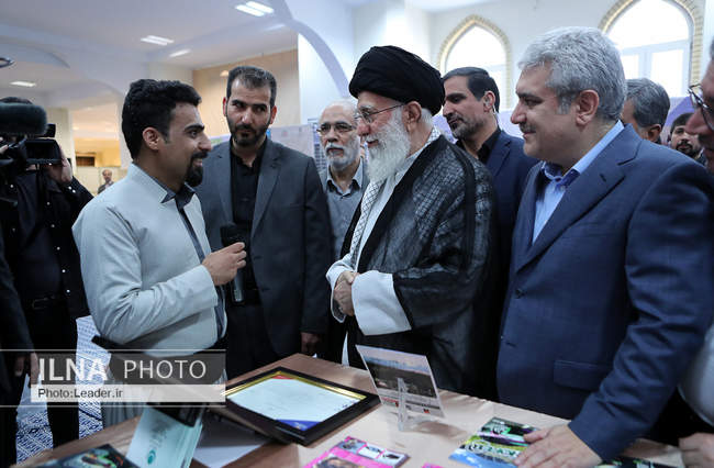 بازدید رهبر انقلاب از نمایشگاه شرکت‌های دانش‌بنیان و فناوری‌های ب�