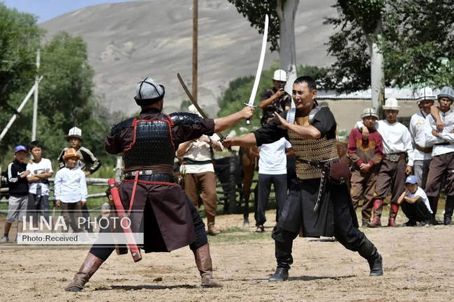 شکار با عقاب در قرقیزستان 