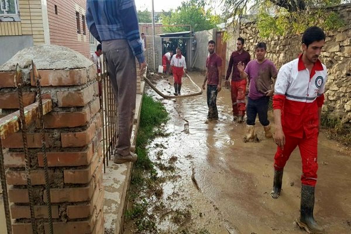 امدادرسانی به هموطنان متاثر از سیل و آبگرفتگی در 2 استان