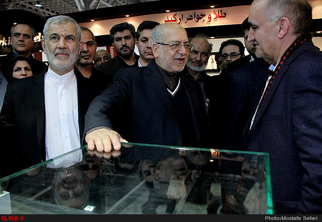 افتتاح نمایشگاه عیدانه صنایع دستی با حضور زهرا احمدی پور، رییس سازمان میراث فرهنگی، صنایع دستی و گردشگری