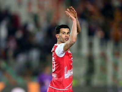 غیر منتظره: مهاجم پرسپولیس در ساختمان باشگاه استقلال!