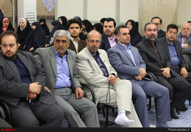 دیدار شرکت‌کنندگان مسابقات بین‌المللی قرآن با رهبر انقلاب 