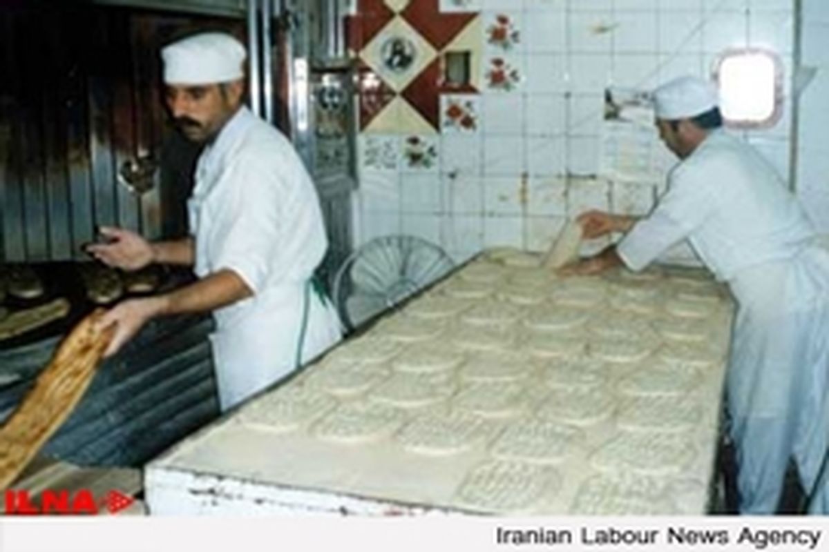 با وجود گرانی نان کارگران نانوا کماکان با دستمزد بخور و نمیر زندگی می‌کنند