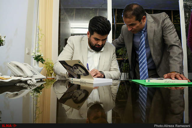 مراسم رونمایی از کتاب خاطرات ناصر ملک مطیعی