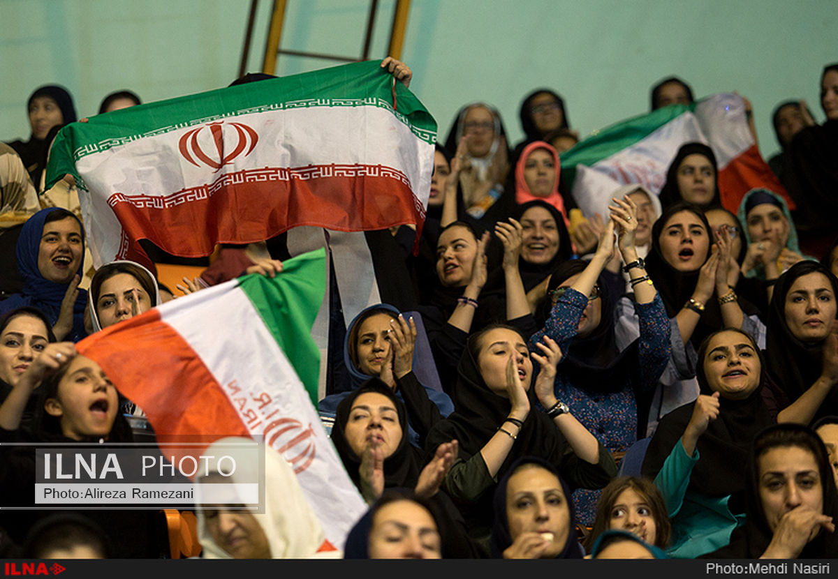با مسئولان فدراسیون والیبال همکاری خواهیم کرد/حضور بانوان در ورزشگاه‌ها هیچ مانعی ندارد/ تندروها آگاهی ندارند