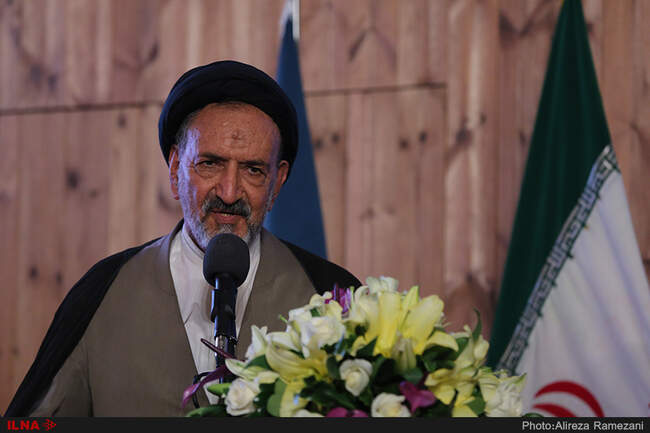 مراسم رونمایی از تندیس و تمبر مریم میرزاخانی