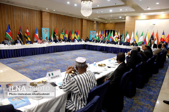 نشست معاون اول رئیس جمهور با روسای هیأت‌های اجلاس همکاری‌های ایران 