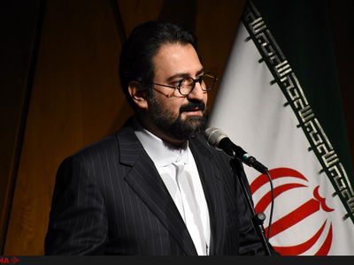 موسیقی فضایی نو می‌گشاید و پیش می‌رود