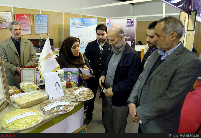 بازدید علیرضا محجوب از نمایشگاه بین المللی الکامپ