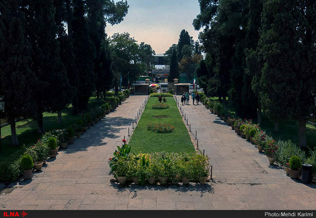 ایران زیبا / آرامگاه حافظ و سعدی در شیراز