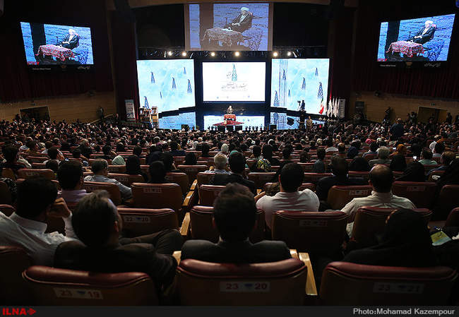 مراسم اختتامیه جشنواره فرهنگی اقتصادی کرمان با حضور آیت الله هاشمی ر