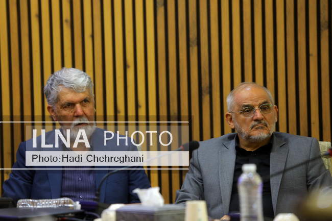 دیدار رئیس‌جمهور با علما و مراجع عظام در سفر به قم