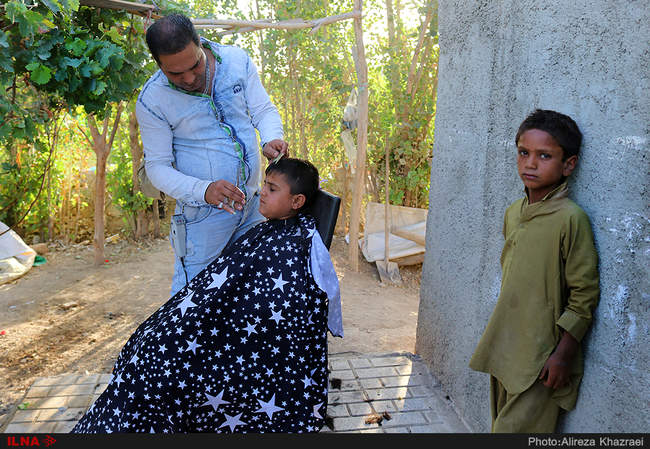 کمک‌رسانی به 20 گروه کپرنشین در حاشیه شهر تهران از سوی گروه جهادی الک�