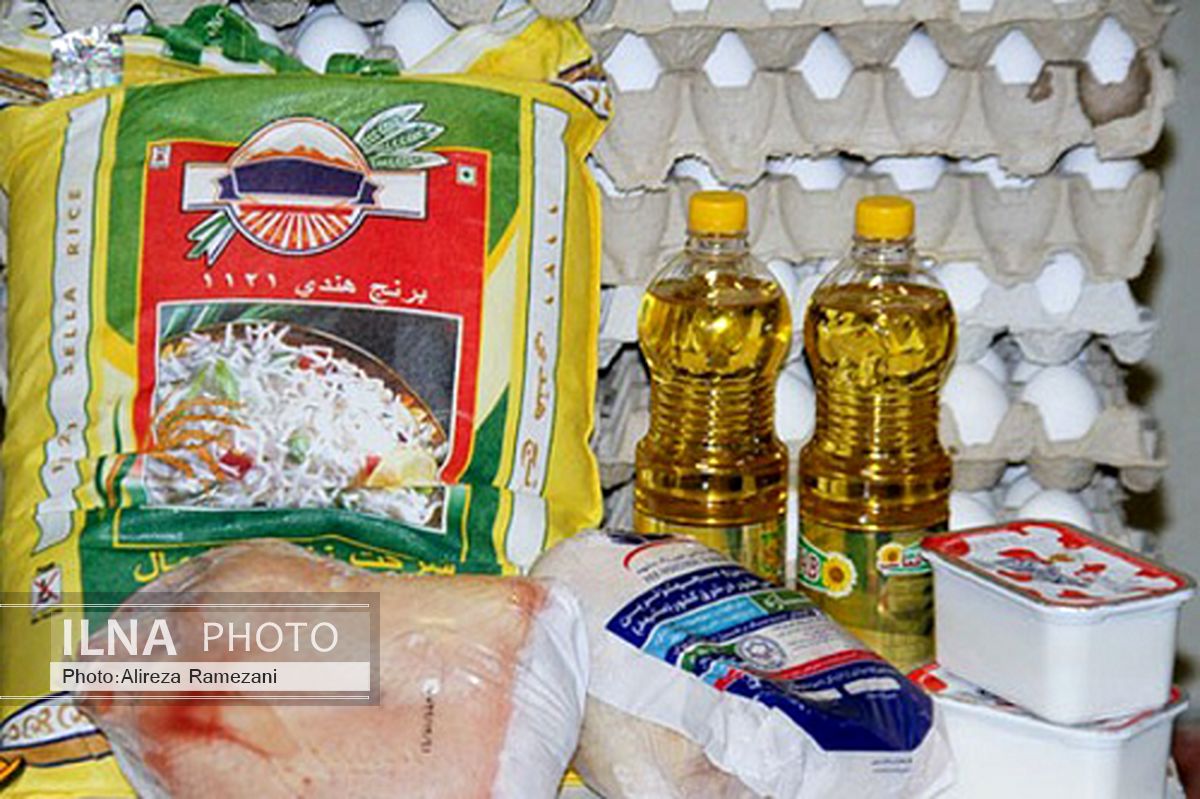 توزیع 169 سبد غذایی در بین مادران باردار روستایی در تکاب