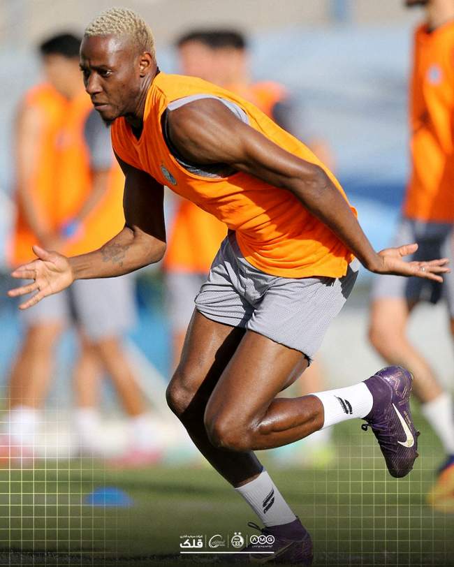 آخرین جلسه تمرینی استقلال قبل از بازی با شمس آذر