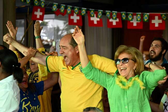 BRAZIL-FBL-WC-2022-FANS
