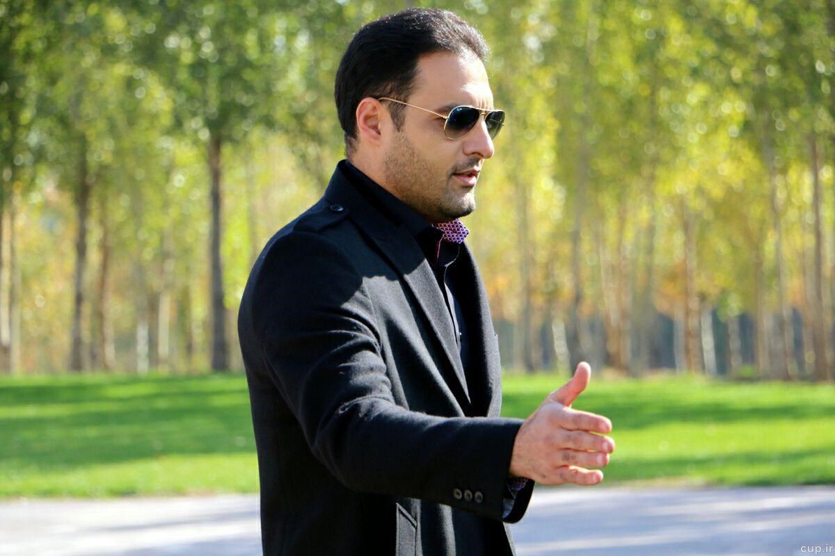 محمد محمدی:  جای حسینی بودم در استقلال می‌ماندم