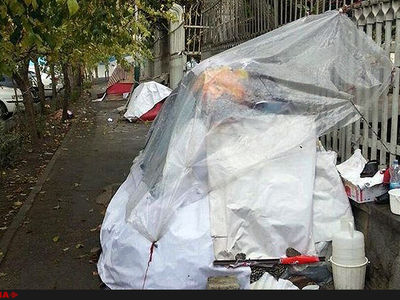 ازدحام جمعیت در گرمخانه‌ها نگران‌کننده‌است/همراهان بیماران شهرستانی در ساختمان‌های بلااستفاده‌ شهرداری اسکان داده شوند