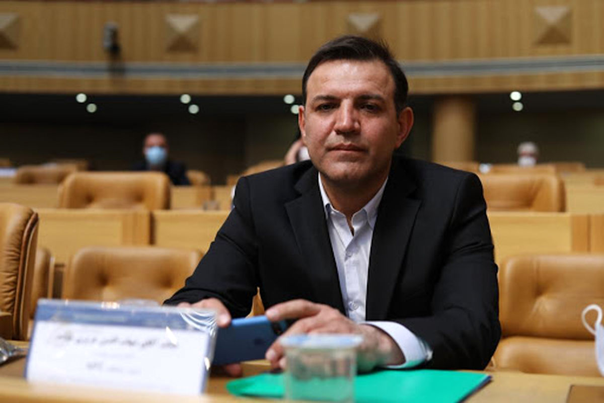 عزیزی خادم: فغانی در بازی‌های آخر لیگ و حذفی به ما کمک می‌کند