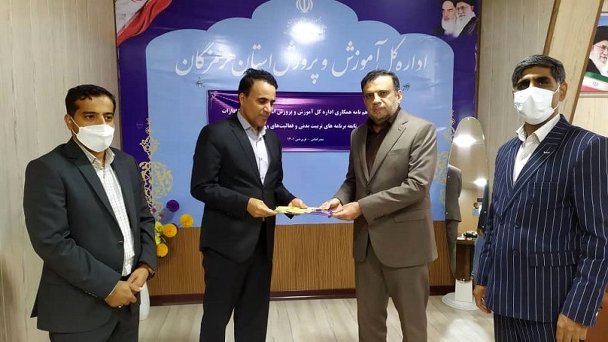 تفاهم نامه طرح مشارکتی شهید سلیمانی به ارزش ۲۰۰ میلیارد ریال با مناطق ۲۰ گانه منعقد شد