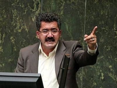 قیمت‌گذاری دستوری به زیان خودروسازان است