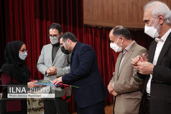 بازدید وزیر فرهنگ و ارشاد اسلامی از هنرستان موسیقی دختران