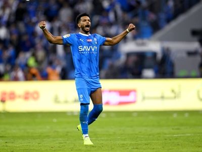 مدافع الهلال بازی با استقلال را از دست داد