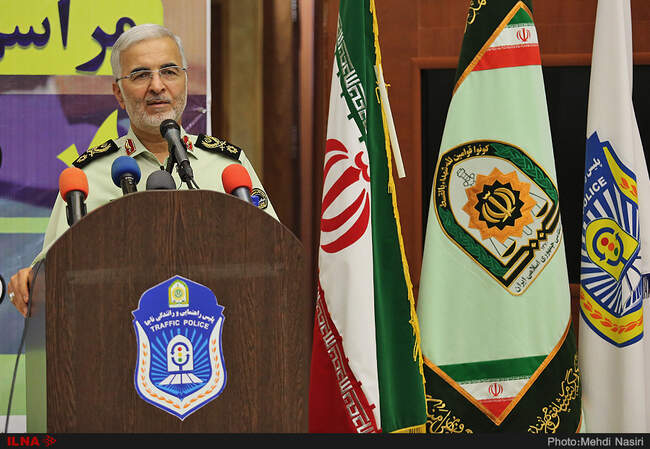 اسکندر مومنی