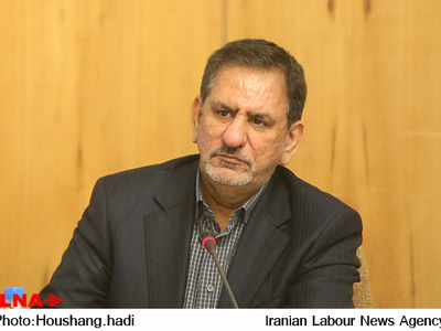 ورود و تردد خودروهای لوکس به خارج از مناطق آزاد و ویژه اقتصادی ممنوع شد