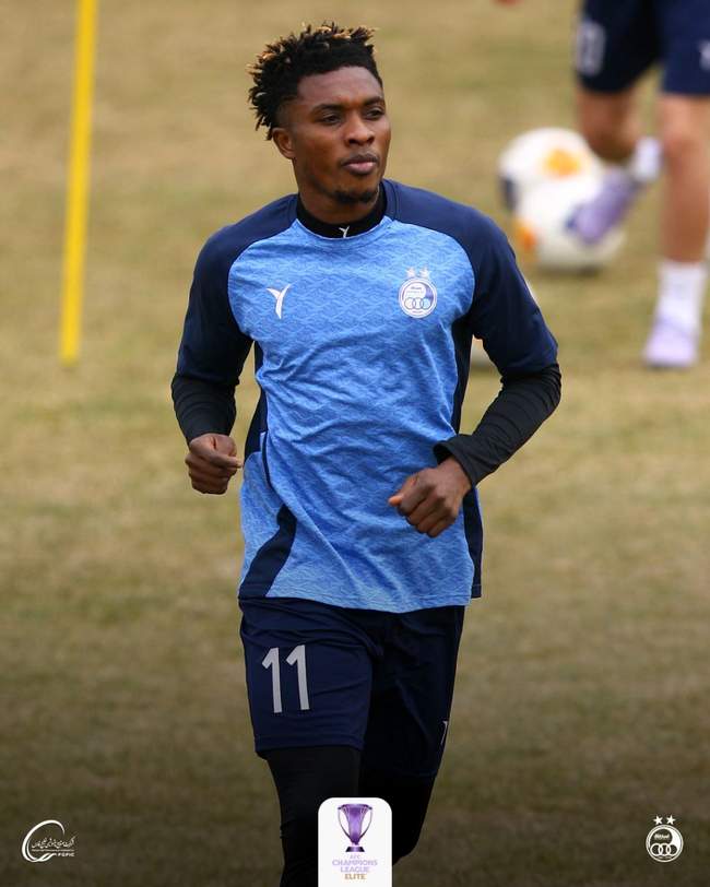 گزارش تصویری: تمرین استقلال با حضور یک مهمان ویژه 