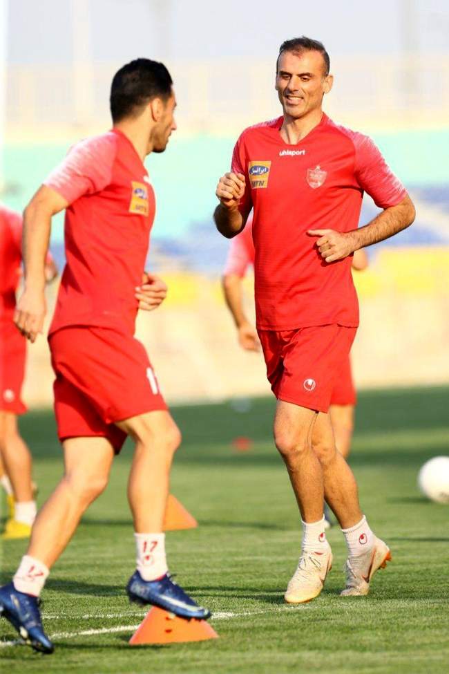 گزارش تصویری: پرسپولیسی‌ها با نشاط در تمرینات؛ نادری پا به توپ شد