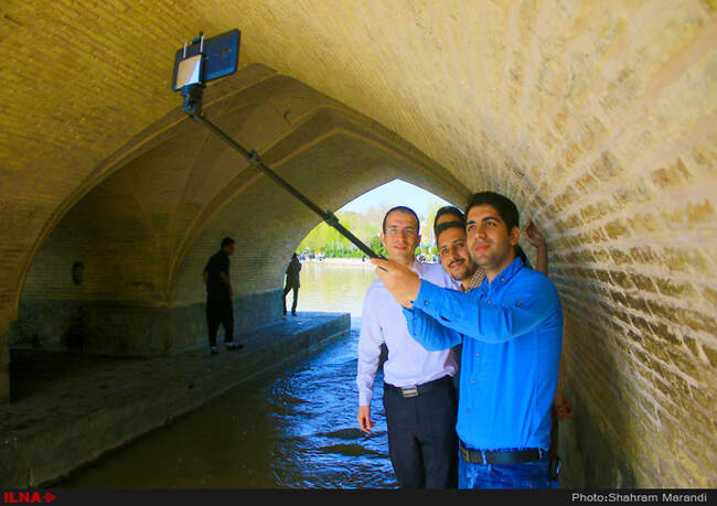 زاینده رود جاری شد