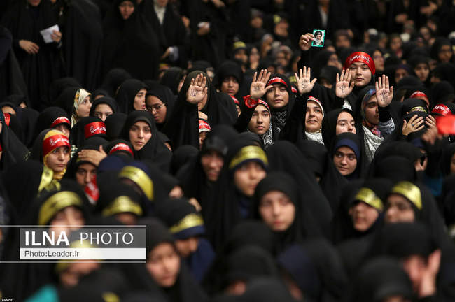 دیدار هزاران نفر از دانشجویان و دانش‌آموزان با رهبر معظم انقلاب اسل�