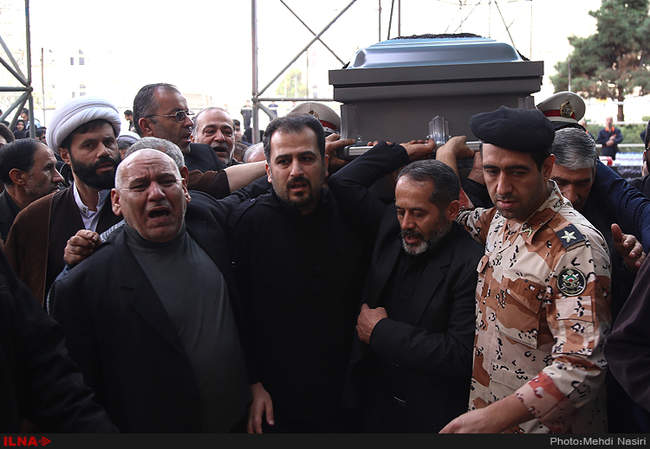 مراسم تشییع پیکر بانو مرضیه حدیدچی دباغ در حرم امام خمینی(ره) 
