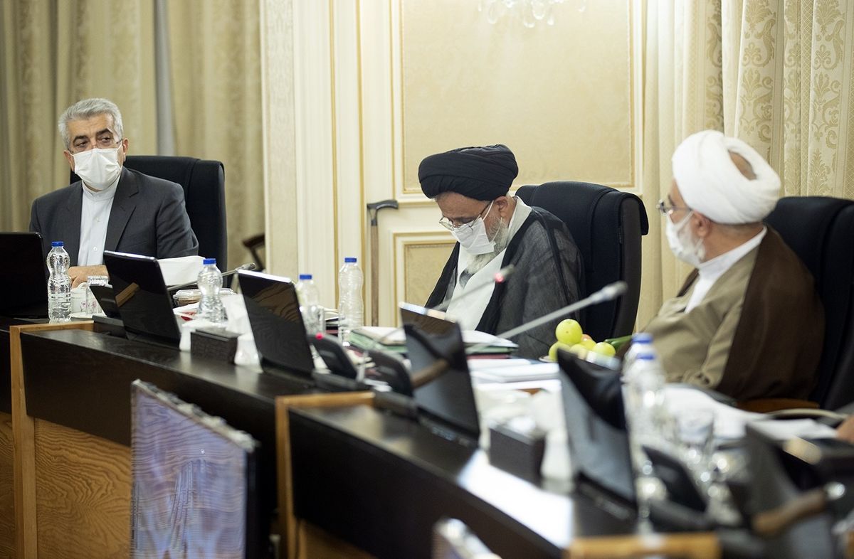 جلسه شورای نگهبان با حضور وزیر نیرو برگزار شد