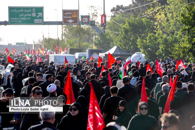 دومین روز مراسم وداع با رهبر شهید انقلاب در مصلای تهران/ 10