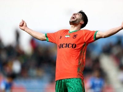 سپاهان به دنبال بازگشت ستاره ملی پوش از امارات