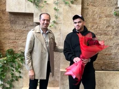 خرید ازبک سرخ‌ها وارد تهران شد / اوستون اونوروف آماده حضور در پرسپولیس