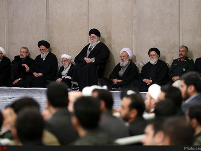 مراسم ترحیم آیت‌الله مومن با حضور رهبر معظم انقلاب اسلامی در حسینیه امام خمینی (ره)