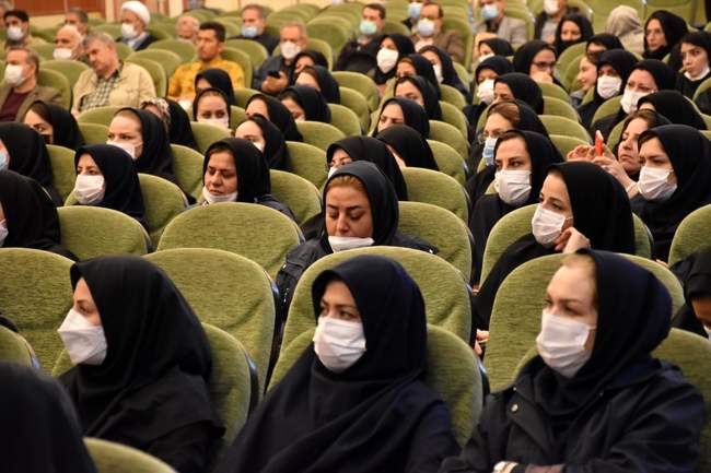همایش تجلیل از مدافعان سلامت در اردبیل+عکس