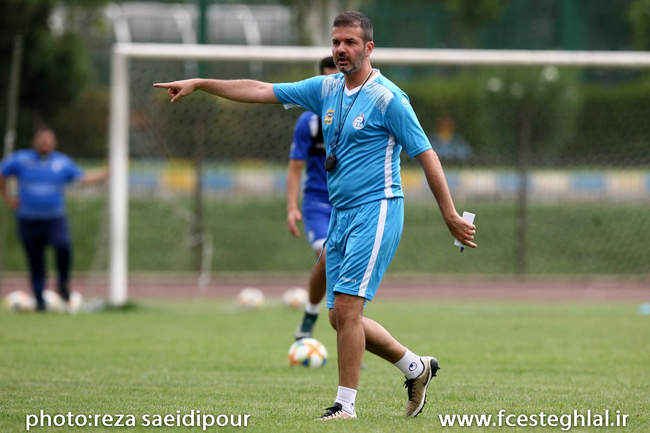 گزارش تصویری: تمرین استقلال با تولد زرینچه و پا به توپ شدن استراماچون