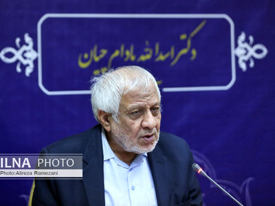 اقتصاددانانی که با رئیس‌جمهور جلسه داشتند با حذف ارز ۴۲۰۰ تومانی مخالف بودند