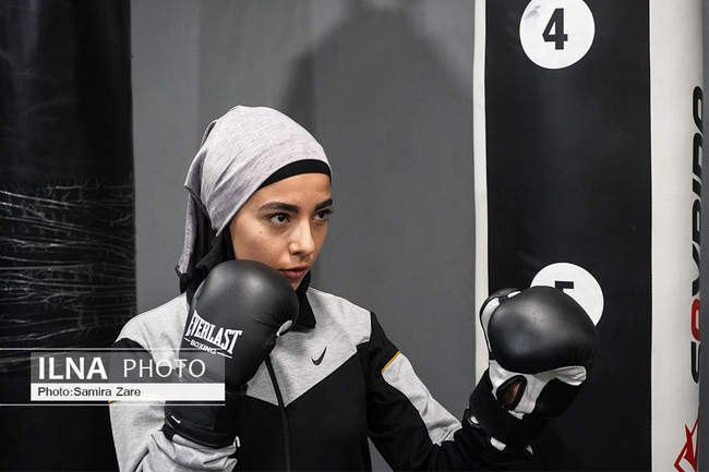 رکورد زنی بانوان کیک بوکسینگ شیرازی